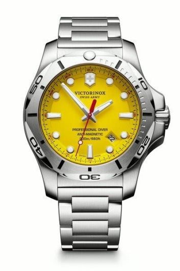 Victorinox_INOX Pro Diver Bracelet_241784.jpg