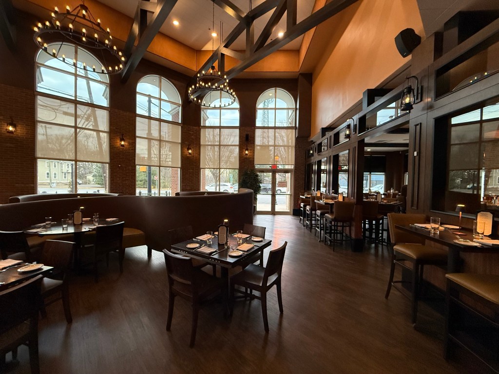 Elevated Bites and Coastal Delights at Harpoon&nbsp;Willy’s